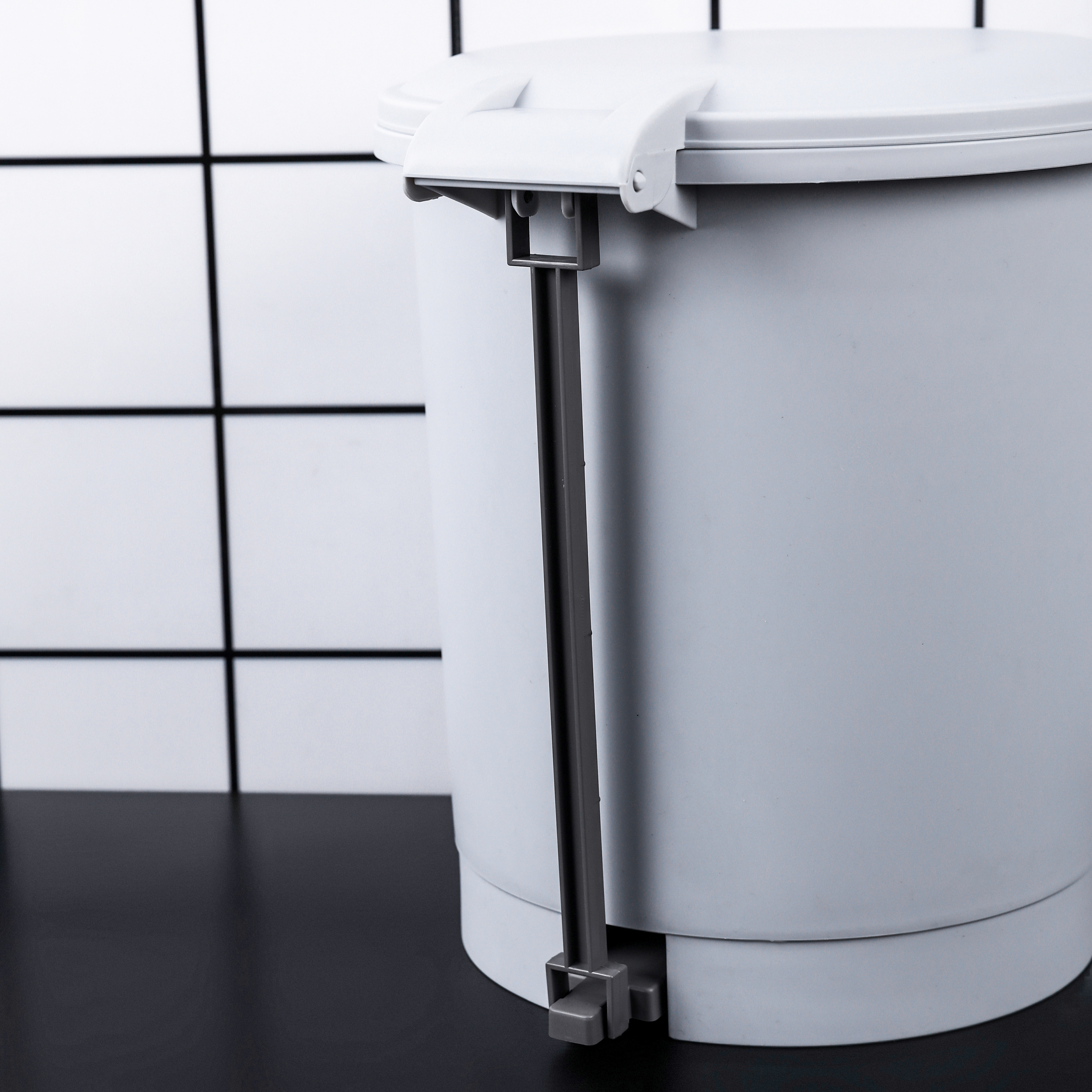 Ванная мусорная банка